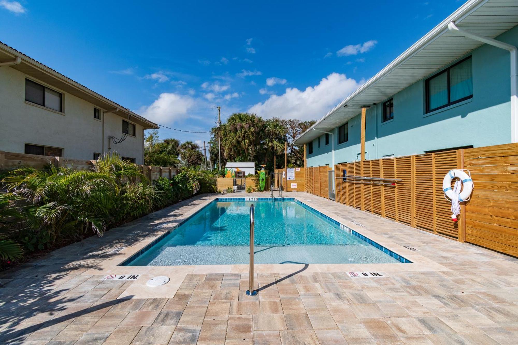 400 South Aparthotel Cocoa Beach Exterior photo